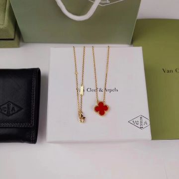 High End VCA Vintage Alhambra 5 Motif  Red Clovers Pendant Yellow Gold Fake Chain Bracelet Female Popular Jewellery Set 