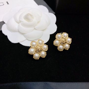 Fake Gucci Flora Motif Golden Flower Pearls Center Design Double G Logo Detail Earrings For Women Best Discount 645669 I4620 8078