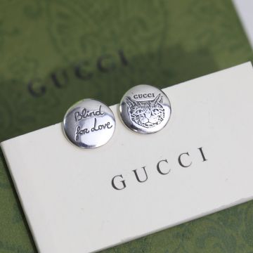 Copy Gucci Women'S Silver Medal Engraving Blind For Love & Cat Head Pattern Asymmetric Earring Hot Selling Product