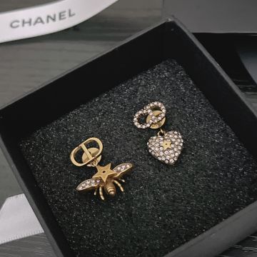 Fake Dior J'adior Women'S Asymmetric CD Logo Diamond Embellished Little Bee Heart Shaped Brass Vintage Stud Earrings